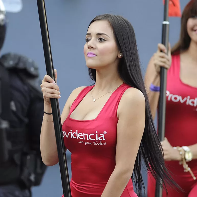 Agencia Surf - Edecan en Estadio de Futbol en Puebla